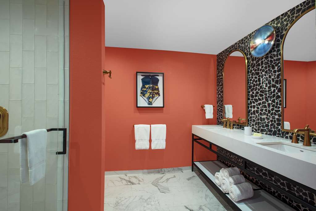 BELLWETHER BEACH RESORT-guestroom-Guest Room,Bathroom,Suite,On-Site.jpg