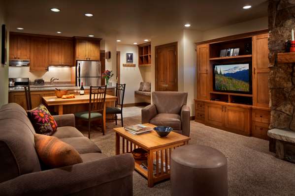 Suite - Manor Vail Resort & Conference Center - I-70, Exit 176