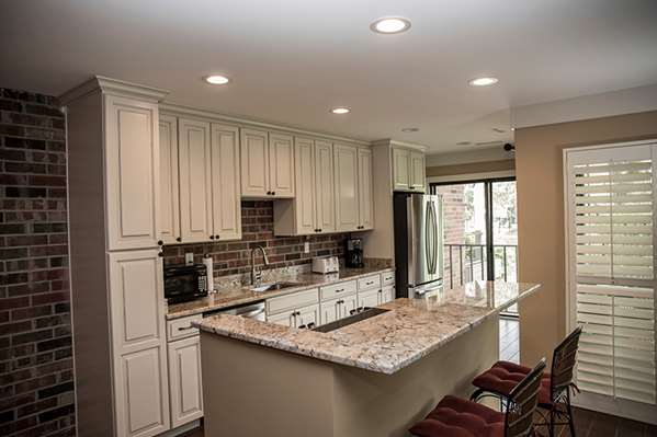 Suite - Abbey Resort Fontana