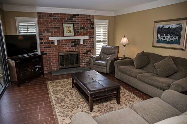 Suite - Abbey Resort Fontana