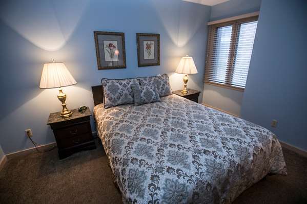 Suite - Abbey Resort Fontana