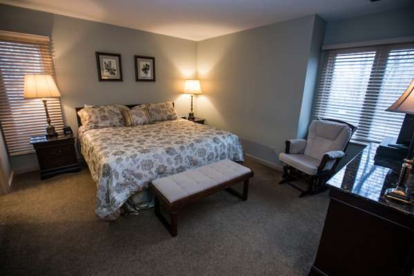 Suite - Abbey Resort Fontana