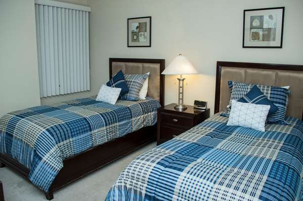 Suite - Abbey Resort Fontana