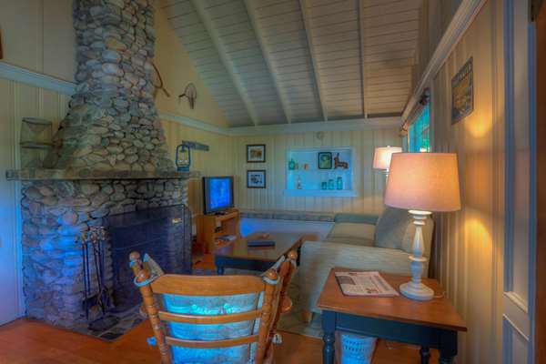  - Spruce Point Inn Resort & Spa Boothbay Harbor