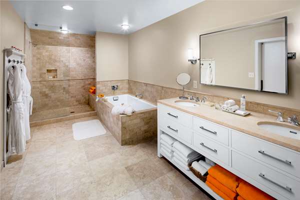 Suite - Sanderling Resort & Spa Duck