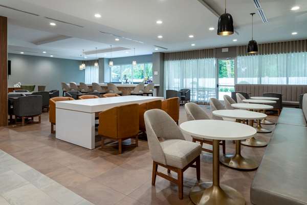 Restaurant - Wyndham Garden Hotel Airport Orlando