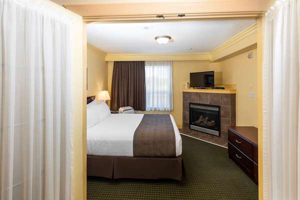 Suite - Quality Inn & Suites Whitecourt