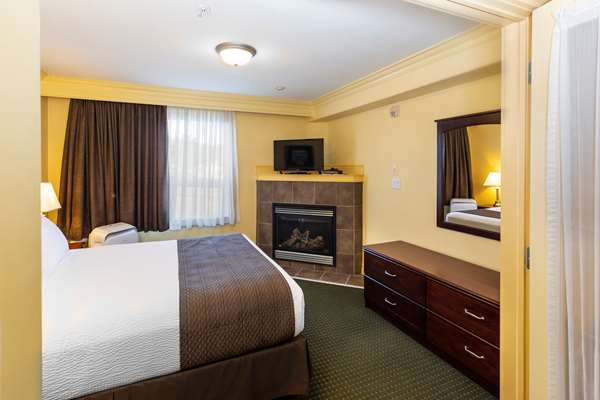 Suite - Quality Inn & Suites Whitecourt