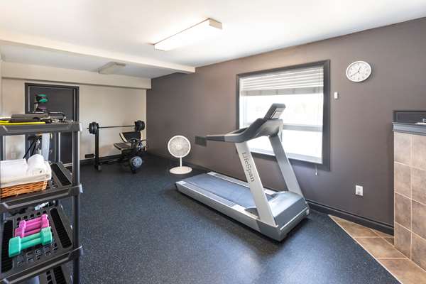 Fitness/ Exercise Room - Quality Inn & Suites Whitecourt