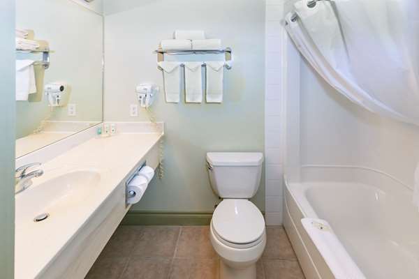  - Quality Inn & Suites Whitecourt