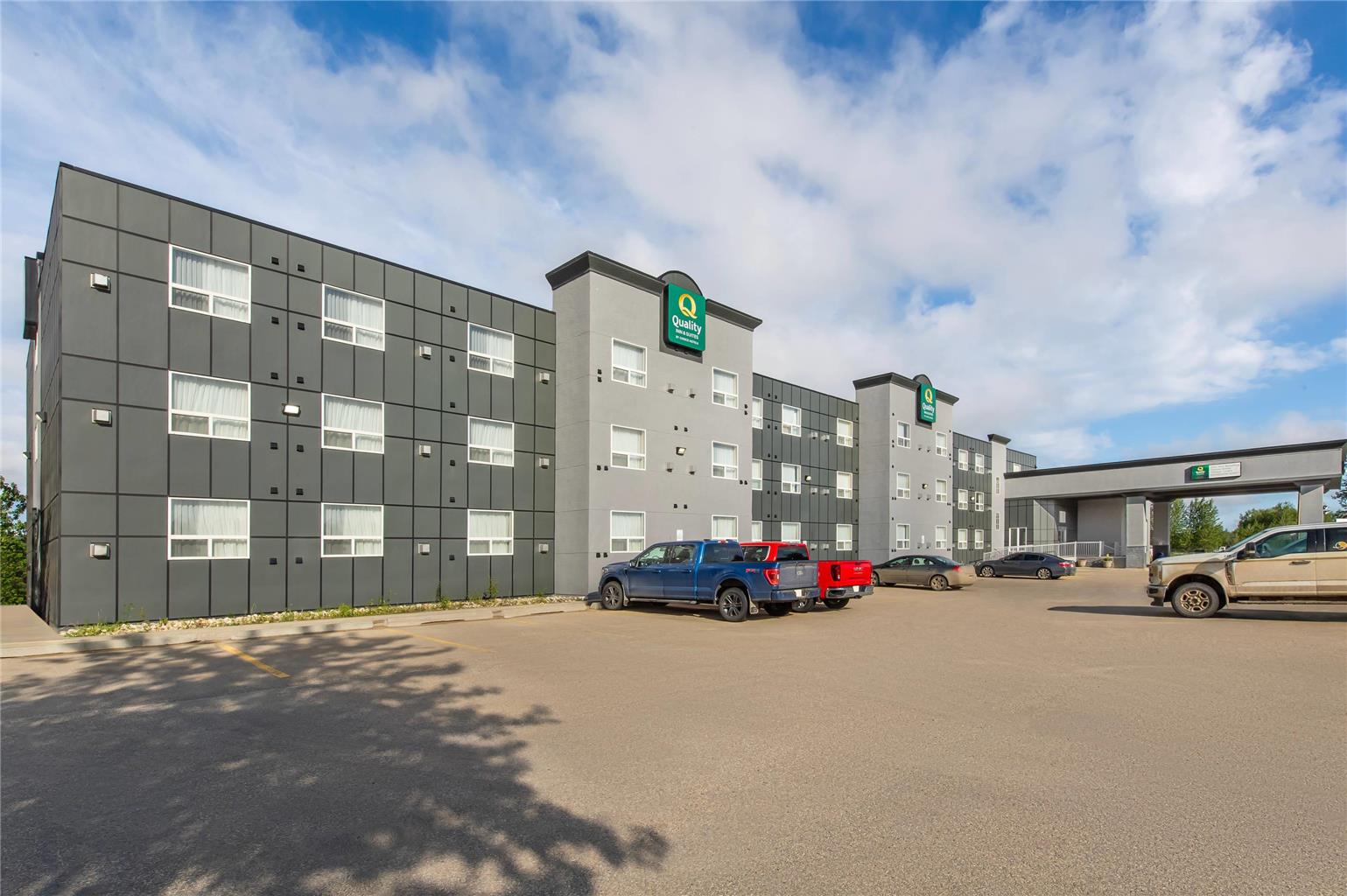 Quality Inn and Suites Whitecourt