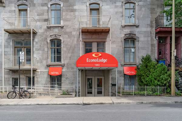 Exterior view - Econo Lodge Montreal