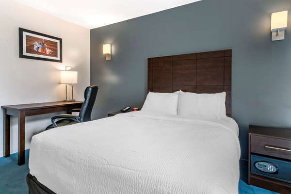  - Econo Lodge Montreal