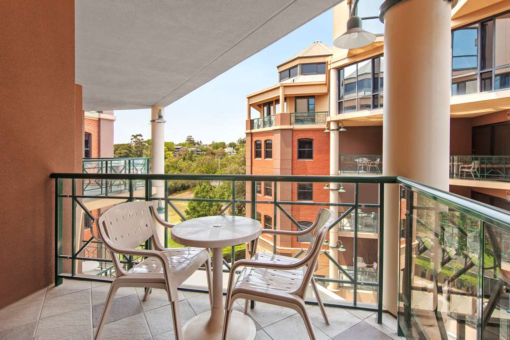 AMORA HOTEL RIVERWALK MELBOURNE-guestroom-Guest Room,Guest Room Amenity,On-Site.jpg