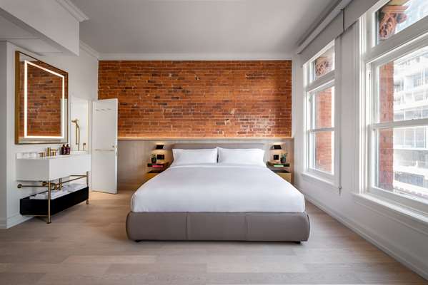  - Gladstone House West Queen West Toronto