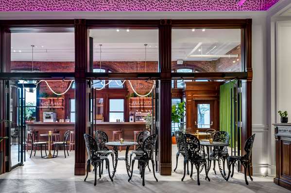 Restaurant - Gladstone House West Queen West Toronto