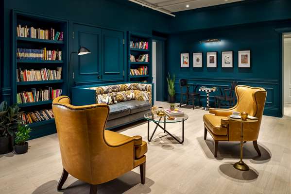  - Gladstone House West Queen West Toronto