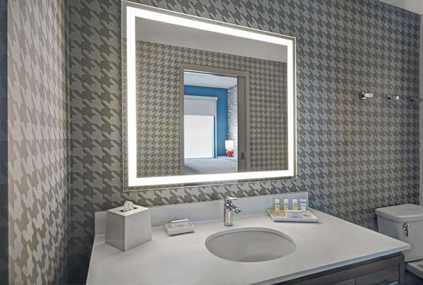  - Home2 Suites by Hilton Medical Center Houston