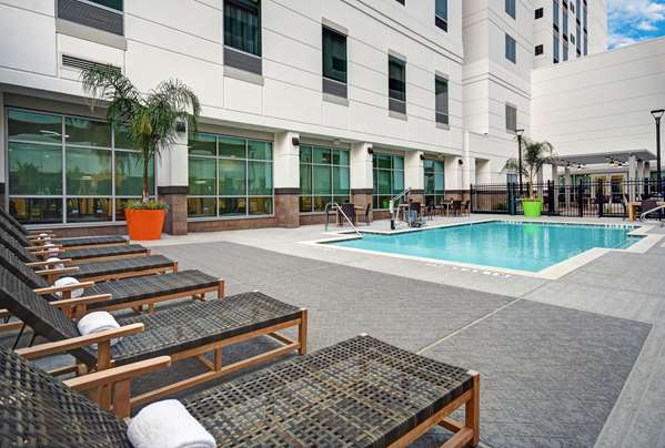 Pool - Hilton Garden Inn Medical Center Houston