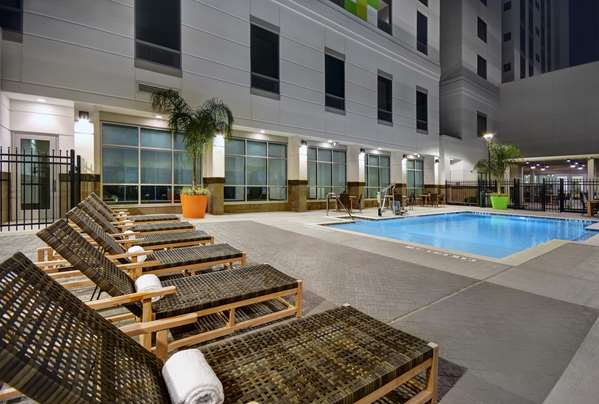 Pool - Hilton Garden Inn Medical Center Houston