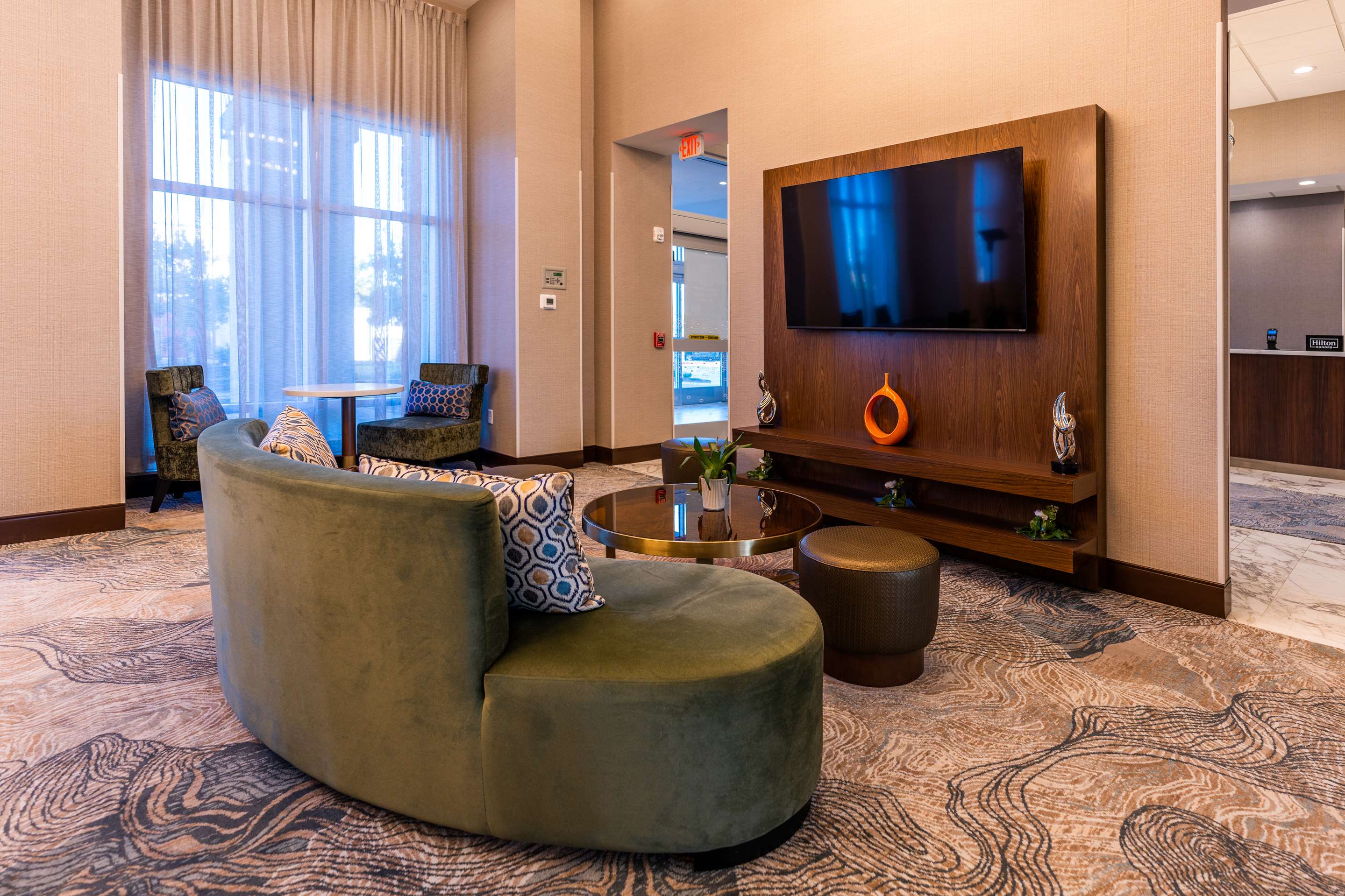 Lobby | Hampton Inn & Suites Sugar Land, Tx