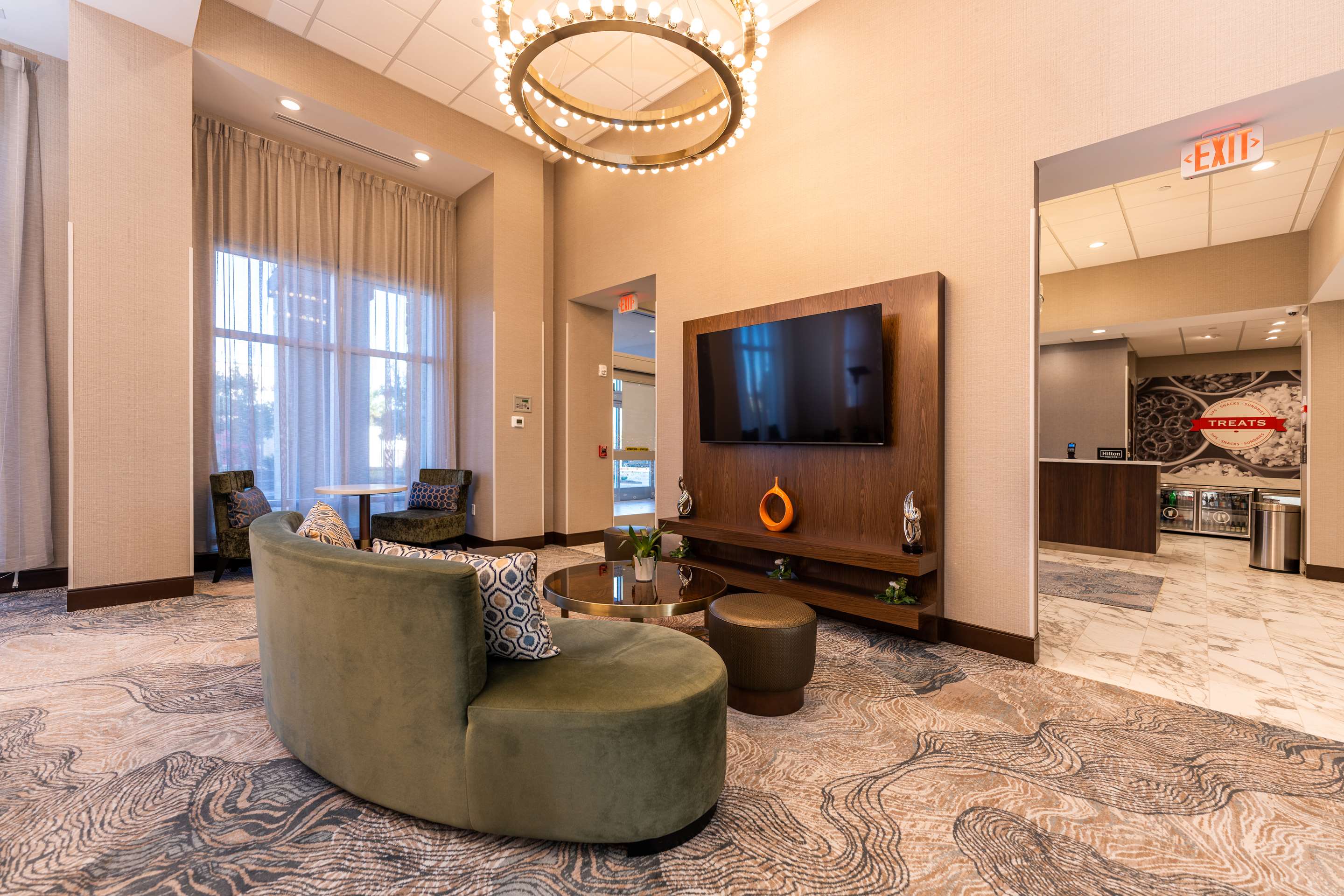 Lobby | Hampton Inn & Suites Sugar Land, Tx