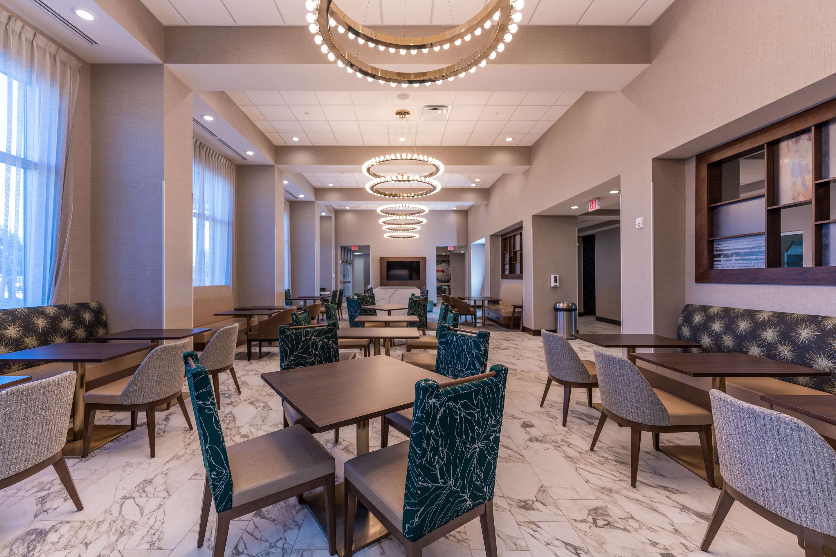 Lobby | Hampton Inn & Suites Sugar Land, Tx