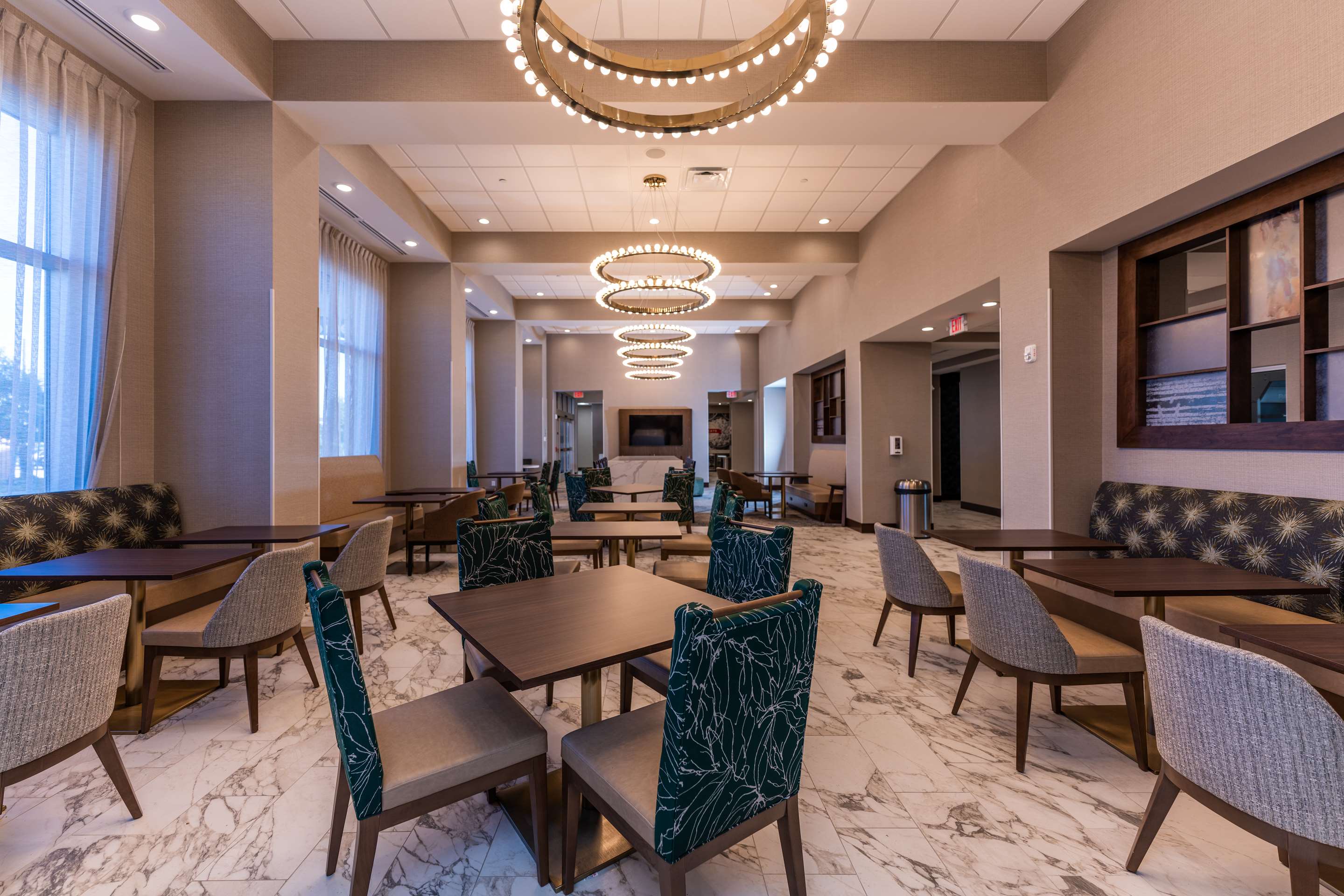 Lobby | Hampton Inn & Suites Sugar Land, Tx