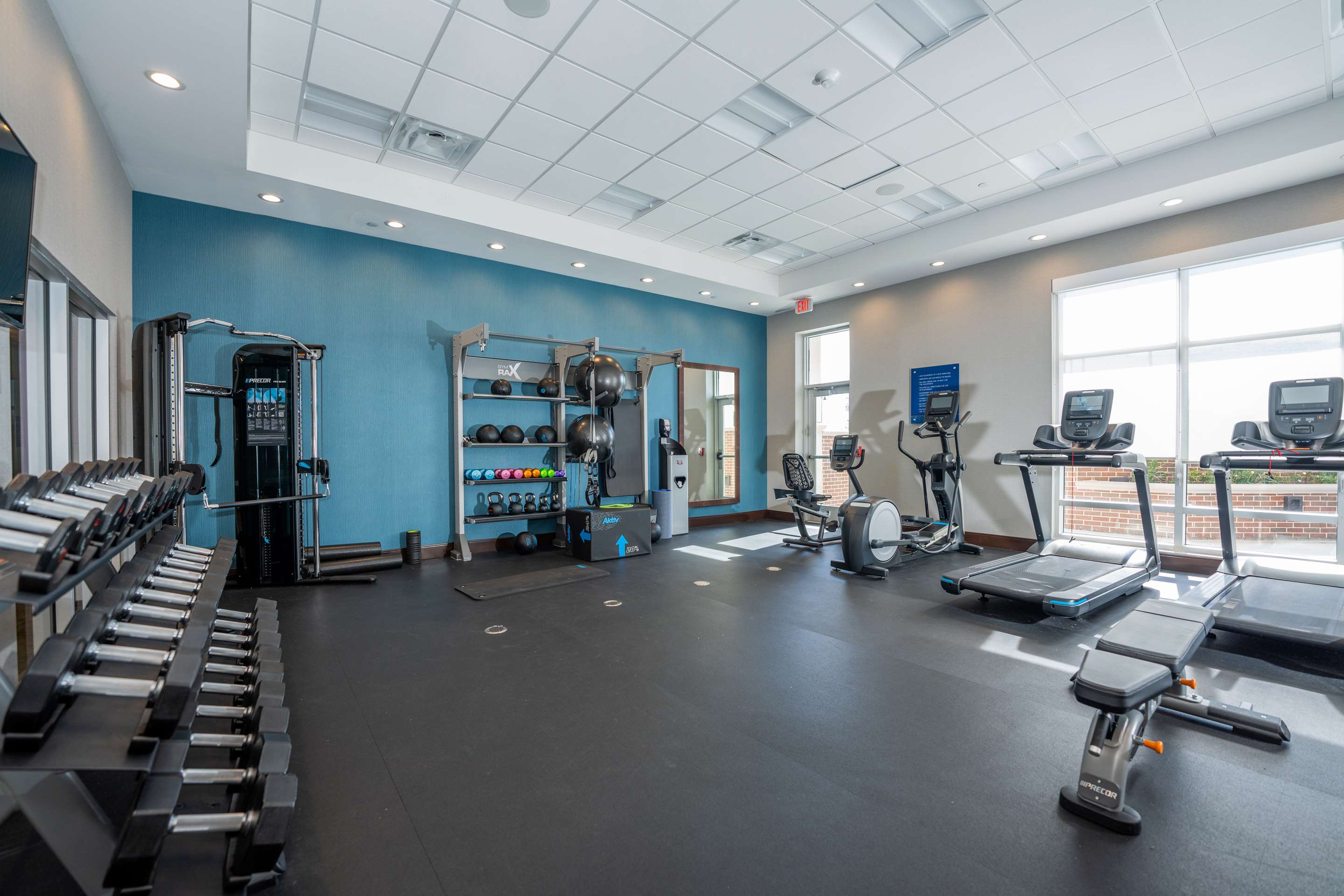Health club fitness center gym | Hampton Inn & Suites Sugar Land, Tx