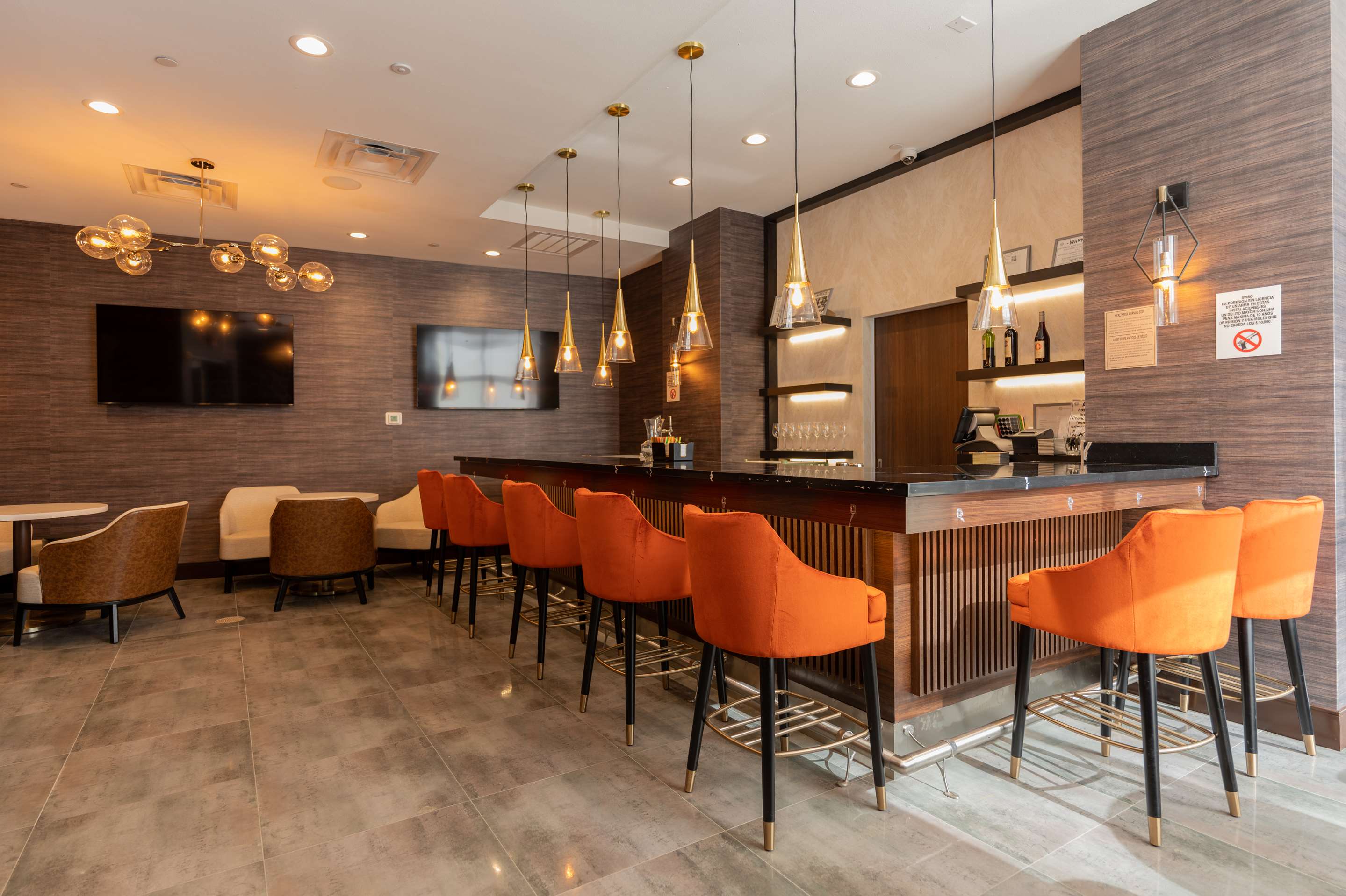BarLounge | Hampton Inn & Suites Sugar Land, Tx