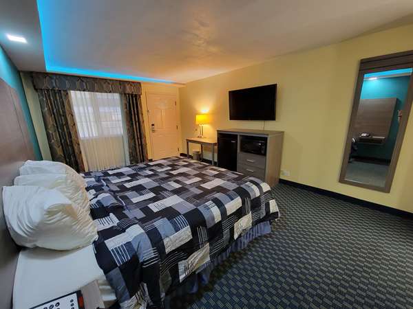  - SureStay Plus by Best Western Odessa - I-20, Exit 116