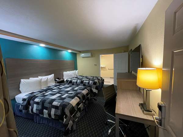  - SureStay Plus by Best Western Odessa - I-20, Exit 116