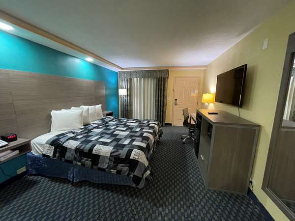  - SureStay Plus by Best Western Odessa - I-20, Exit 116