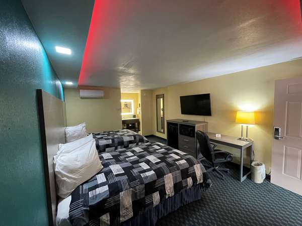  - SureStay Plus by Best Western Odessa - I-20, Exit 116