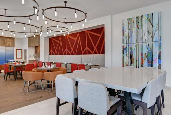 Restaurant - Hilton Garden Inn Madison