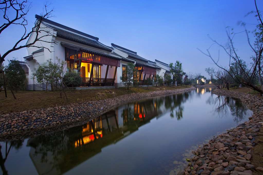 BANYAN TREE HANGZHOU-guestroom-Guest Room,On-Site.jpg