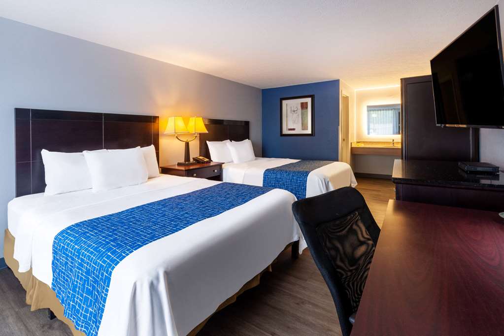 TRAVELODGE CHARLES TOWN-guestroom-Guest Room,On-Site.jpg