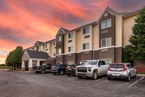  - Sleep Inn & Suites Kalamazoo - I-94, Exit 72