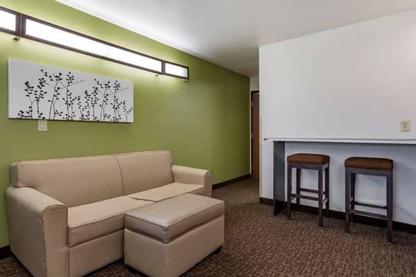 Suite - Sleep Inn & Suites Kalamazoo - I-94, Exit 72