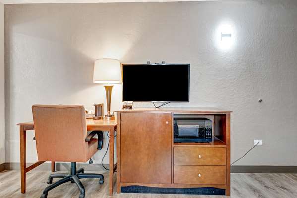  - Quality Inn Cortez