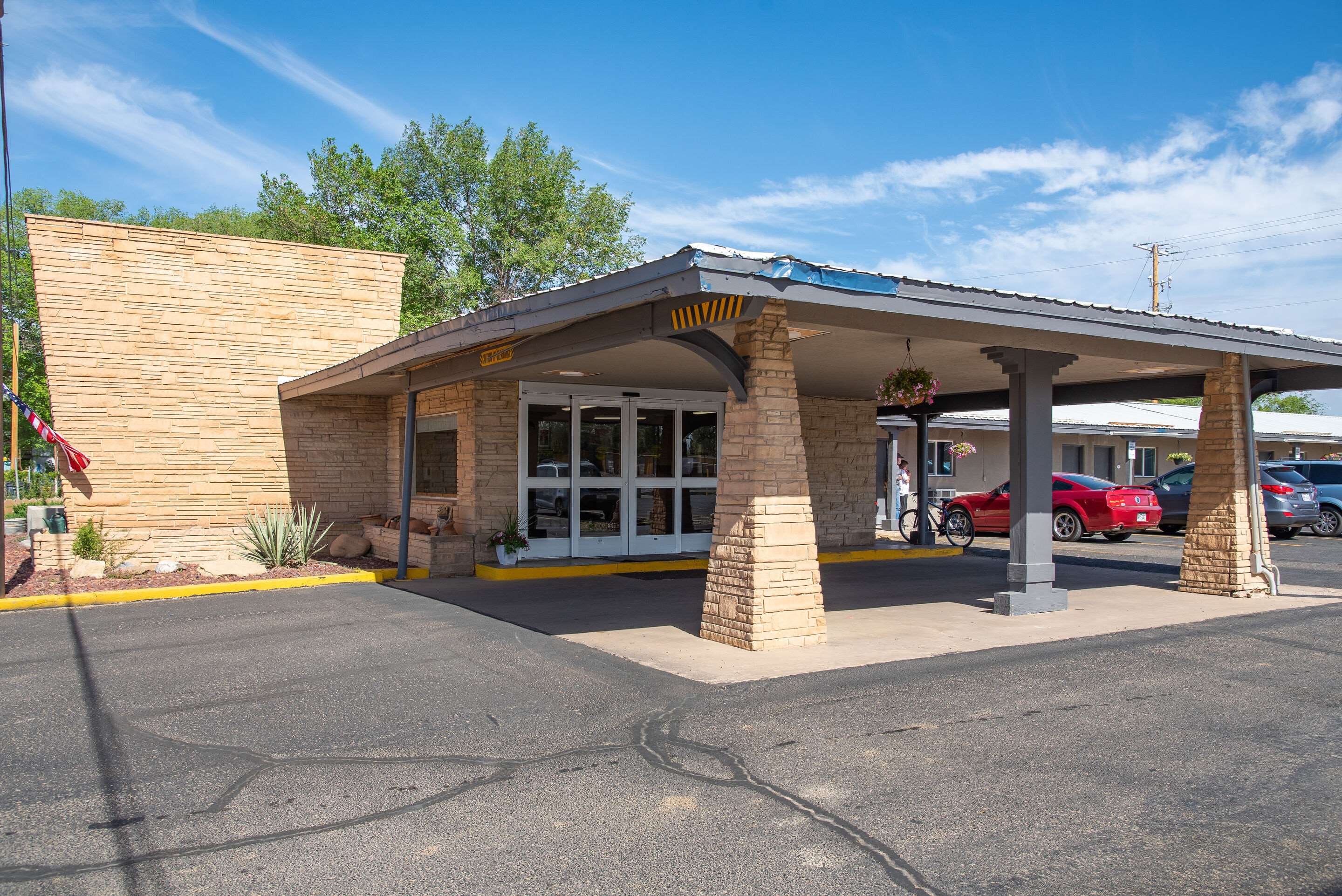 Hotel exterior | Quality Inn