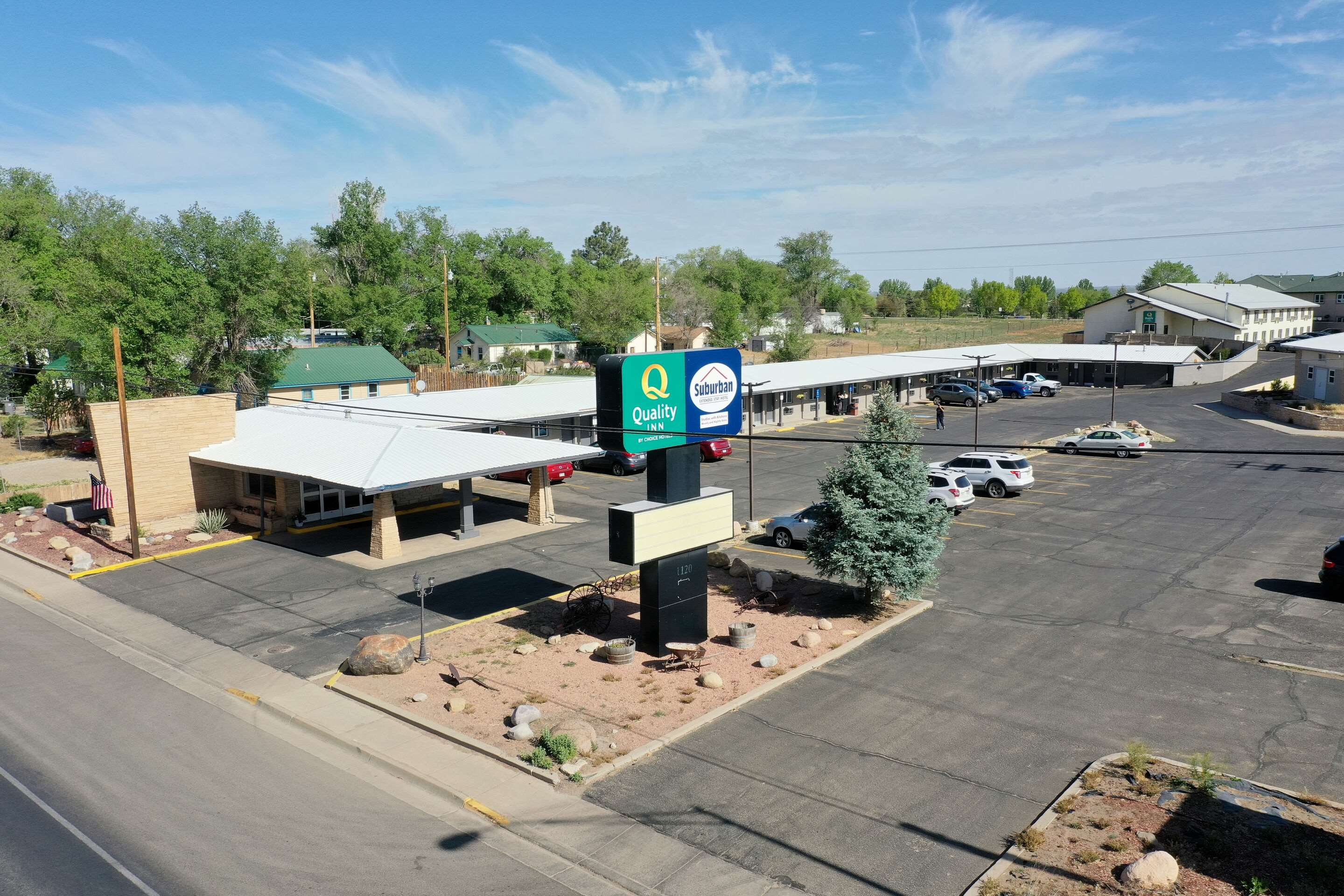 Hotel exterior | Quality Inn