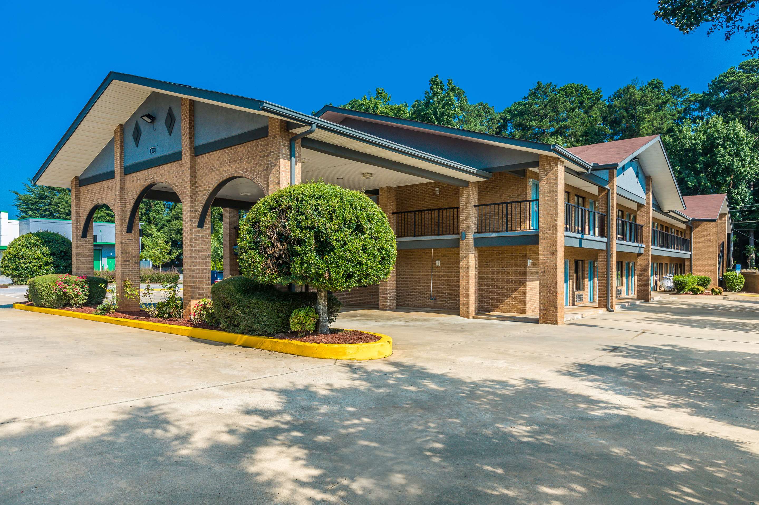 Exterior | Americas Best Value Inn Stockbridge