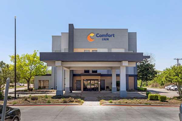 Exterior view - Comfort Inn Sherman