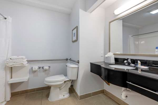  - Comfort Inn Sherman