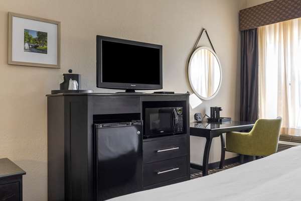  - Comfort Inn Sherman