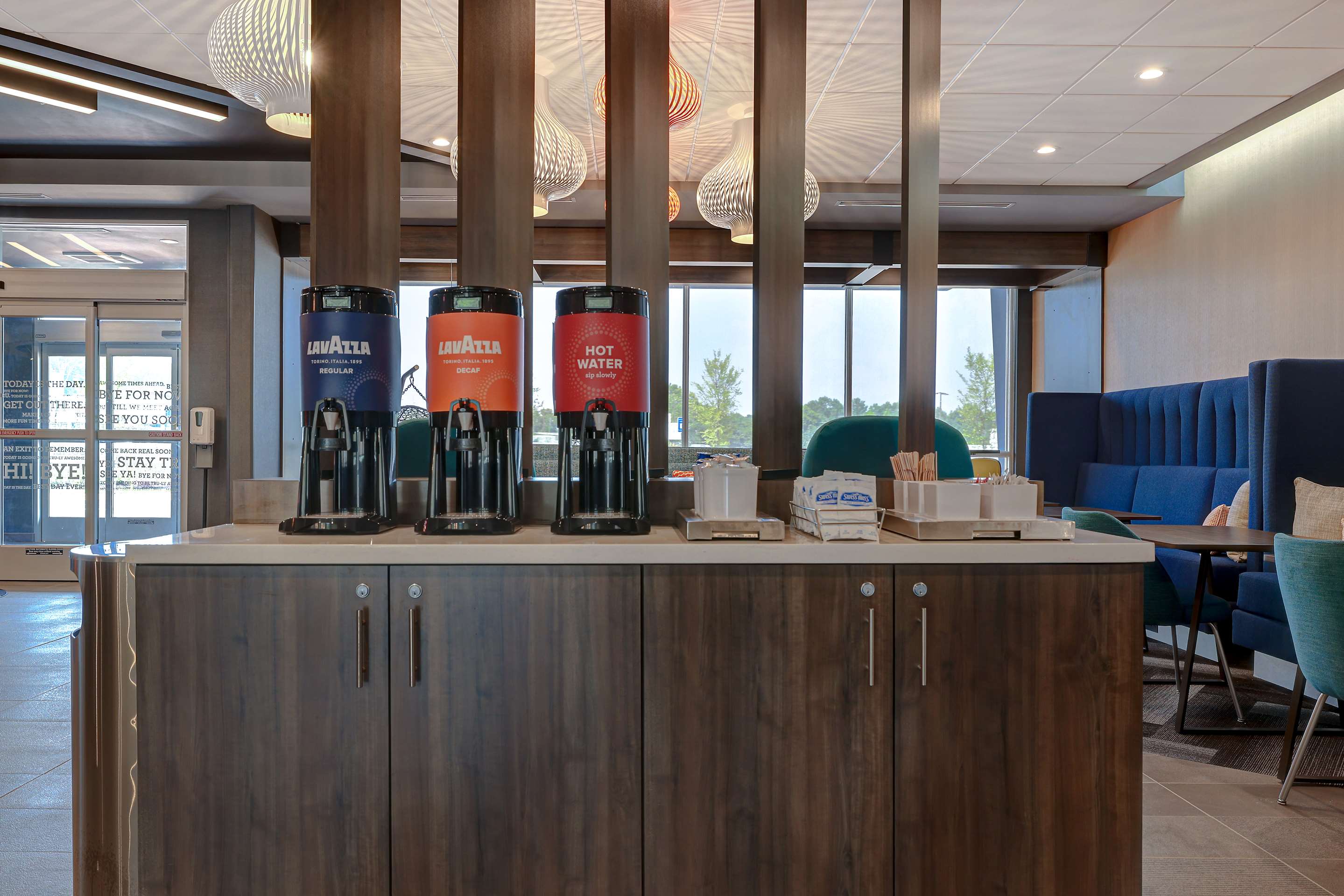 Lobby | Tru by Hilton Lithia Springs, GA