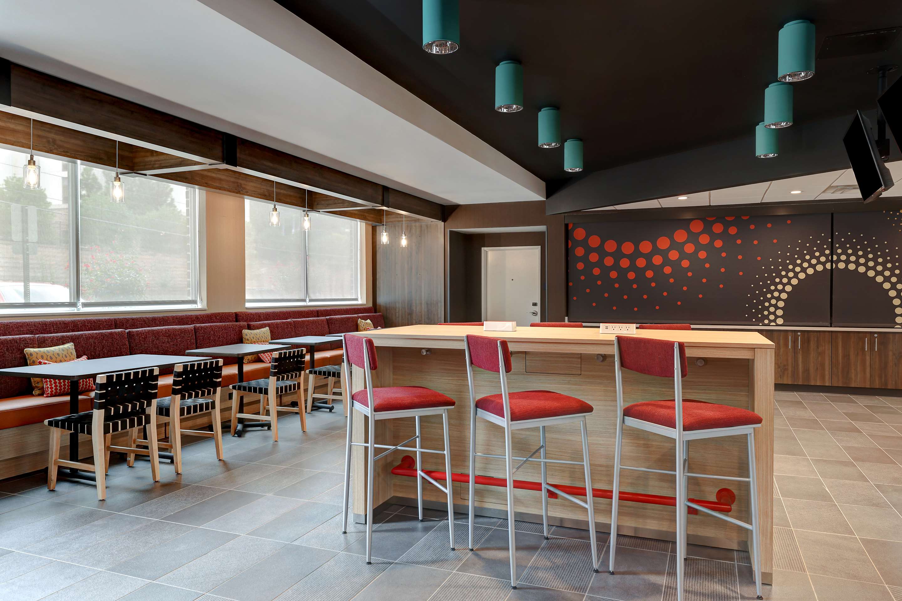 Breakfast Area | Tru by Hilton Lithia Springs, GA