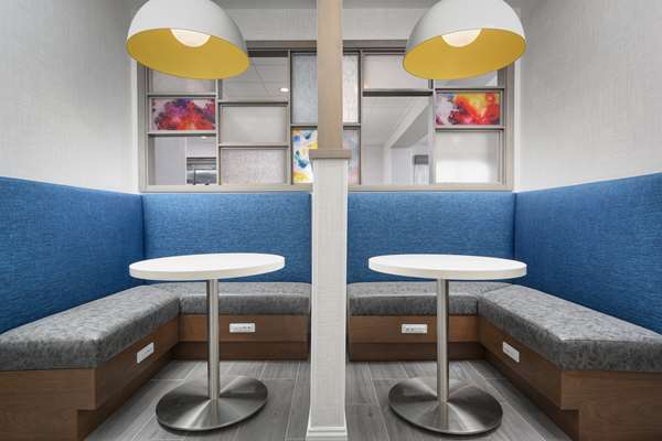  - Hampton Inn Ashland City