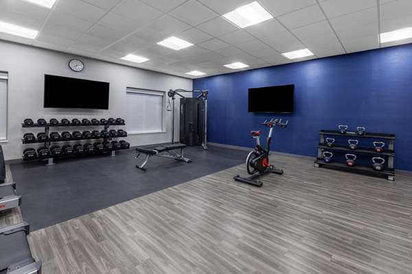 Fitness/ Exercise Room - Hampton Inn & Suites Bloomfield Hills